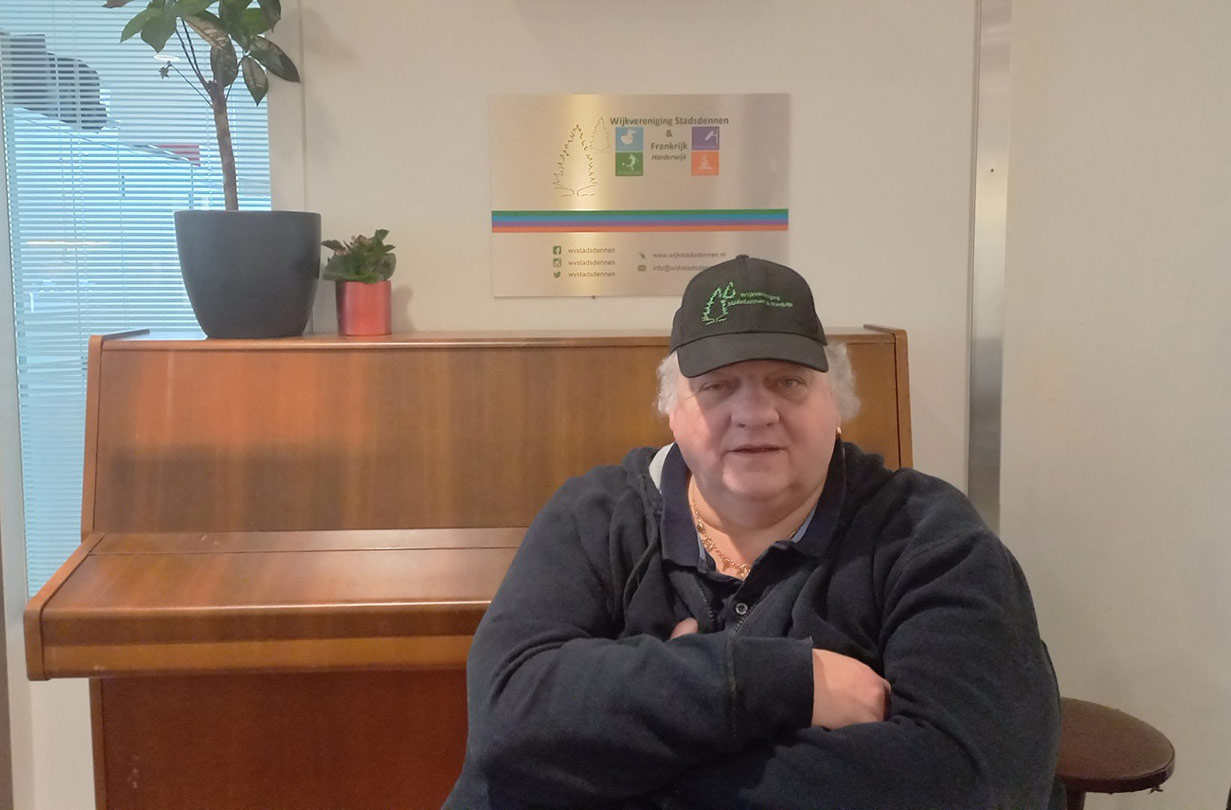 Theo Goosen zet zich al jarenlang in als vrijwilliger voor Wijkvereniging Stadsdennen en Frankrijk.